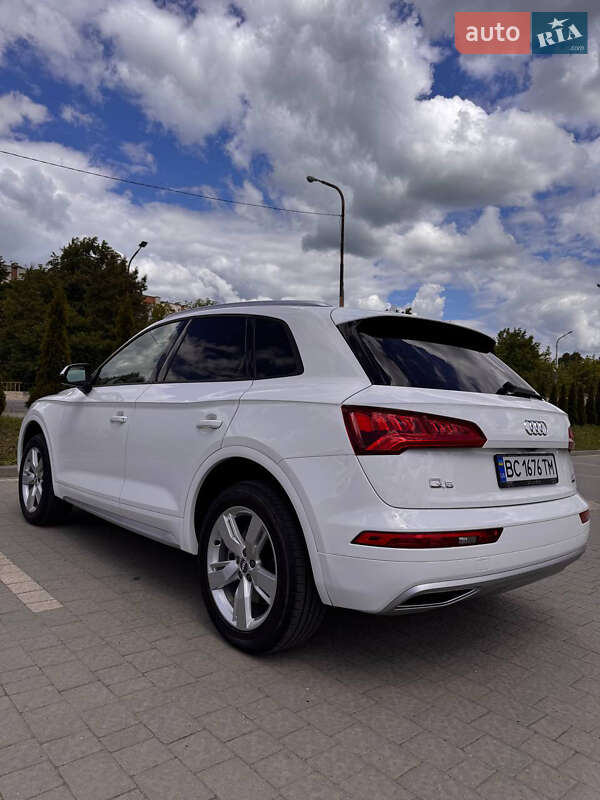 Позашляховик / Кросовер Audi Q5 2018 в Дрогобичі