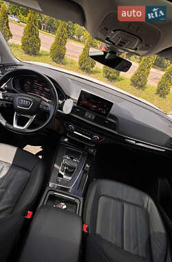 Внедорожник / Кроссовер Audi Q5 2018 в 