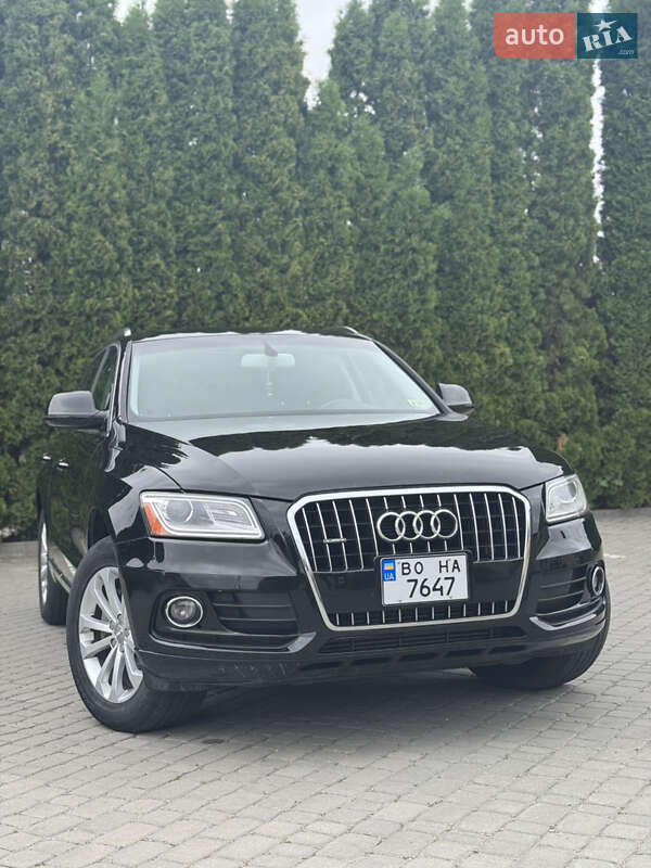 Внедорожник / Кроссовер Audi Q5 2015 в 