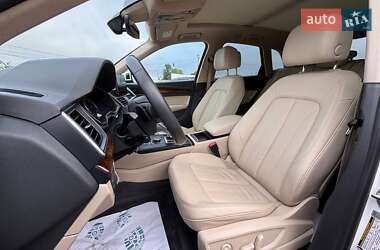 Внедорожник / Кроссовер Audi Q5 2018 в 