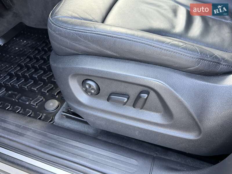 Внедорожник / Кроссовер Audi Q5 2012 в Луцке