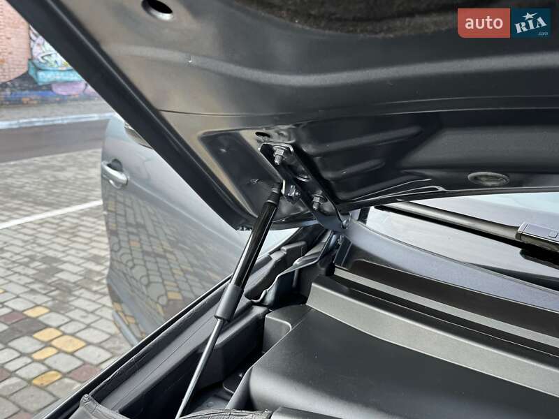 Внедорожник / Кроссовер Audi Q5 2012 в Луцке