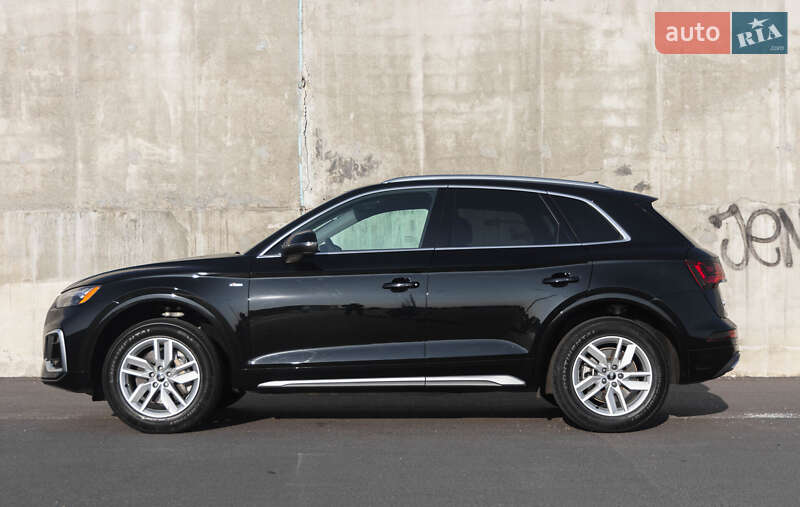 Позашляховик / Кросовер Audi Q5 2022 в Львові