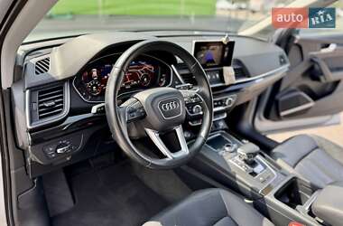 Внедорожник / Кроссовер Audi Q5 2018 в 