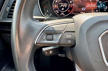 Внедорожник / Кроссовер Audi Q5 2018 в 