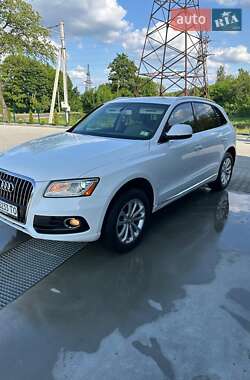Внедорожник / Кроссовер Audi Q5 2015 в 