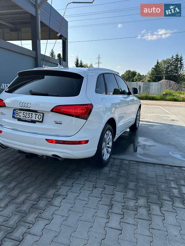 Внедорожник / Кроссовер Audi Q5 2015 в Самборе