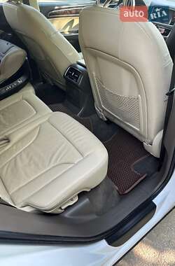 Внедорожник / Кроссовер Audi Q5 2015 в 