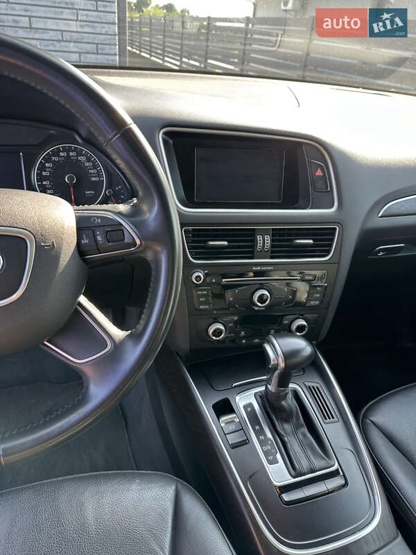 Внедорожник / Кроссовер Audi Q5 2016 в Ровно