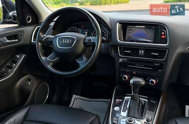 Внедорожник / Кроссовер Audi Q5 2016 в 