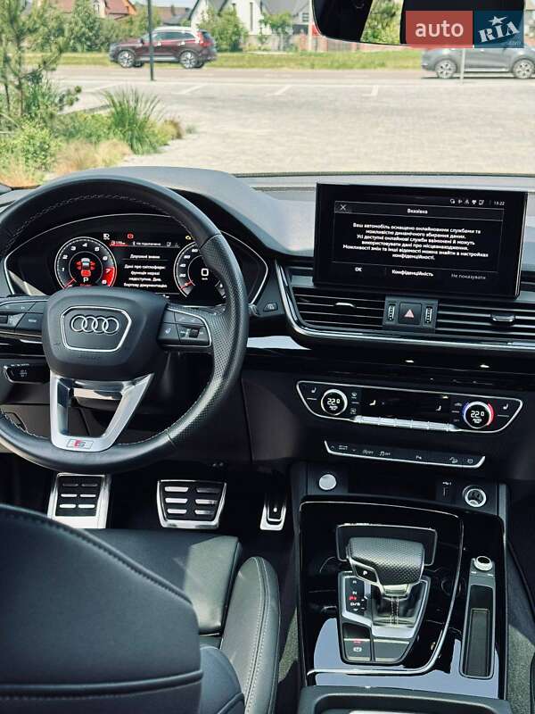 Позашляховик / Кросовер Audi Q5 2021 в Луцьку