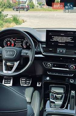 Внедорожник / Кроссовер Audi Q5 2021 в 