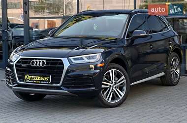 Внедорожник / Кроссовер Audi Q5 2017 в 