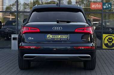 Внедорожник / Кроссовер Audi Q5 2017 в 
