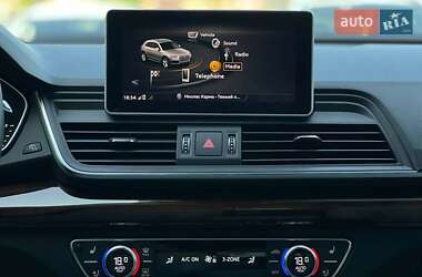 Внедорожник / Кроссовер Audi Q5 2017 в 