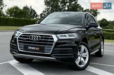 Внедорожник / Кроссовер Audi Q5 2018 в 