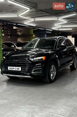 Внедорожник / Кроссовер Audi Q5 2021 в 