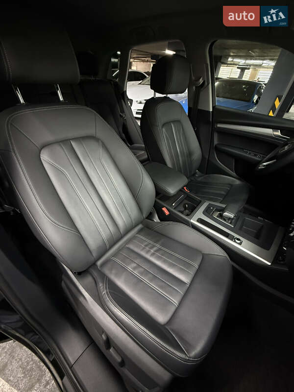 Внедорожник / Кроссовер Audi Q5 2021 в Одессе