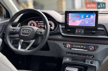Внедорожник / Кроссовер Audi Q5 2021 в 