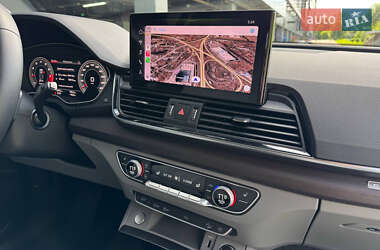 Внедорожник / Кроссовер Audi Q5 2021 в 