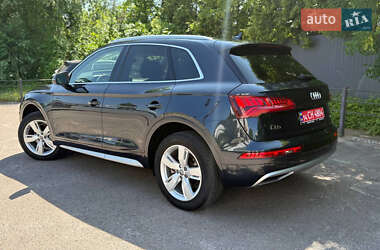 Внедорожник / Кроссовер Audi Q5 2019 в 
