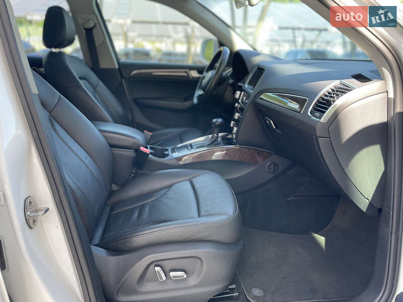 Внедорожник / Кроссовер Audi Q5 2013 в Львове