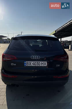 Внедорожник / Кроссовер Audi Q5 2010 в 