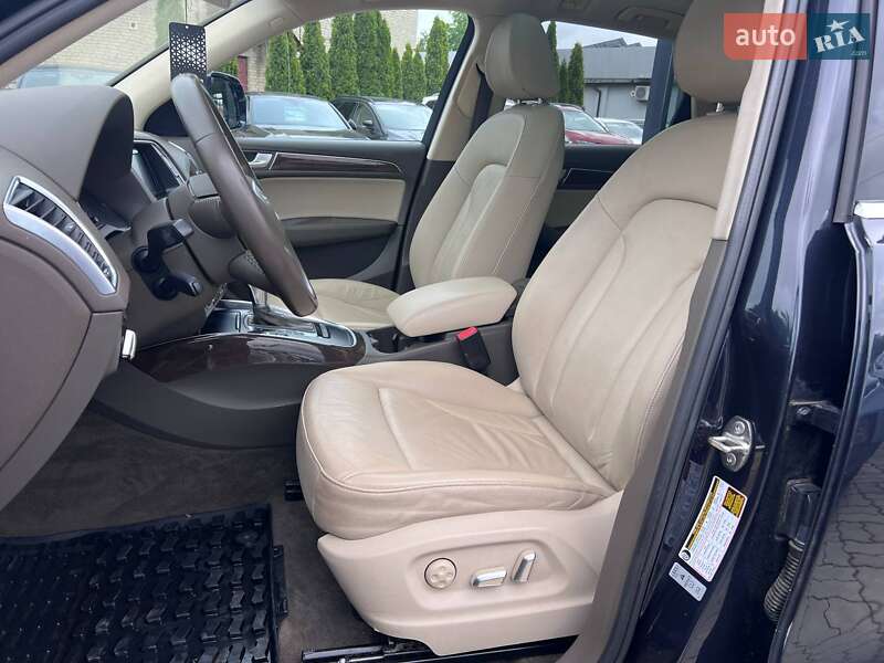 Внедорожник / Кроссовер Audi Q5 2015 в Нововолынске