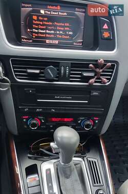 Внедорожник / Кроссовер Audi Q5 2011 в 
