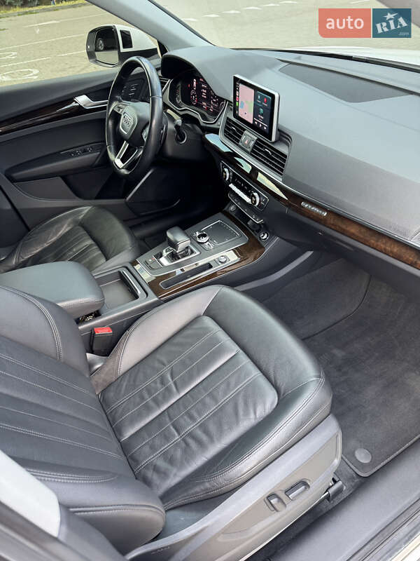 Внедорожник / Кроссовер Audi Q5 2018 в Львове