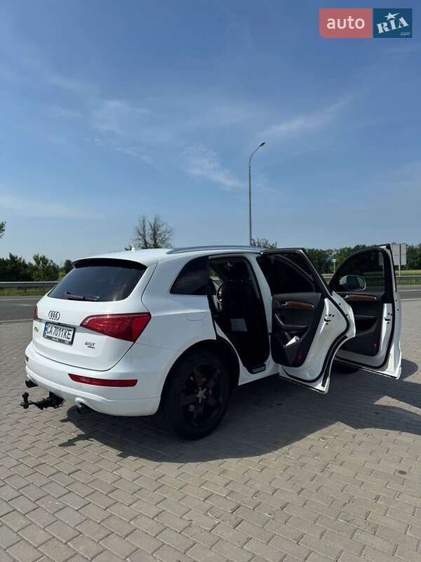 Внедорожник / Кроссовер Audi Q5 2011 в Золотоноше