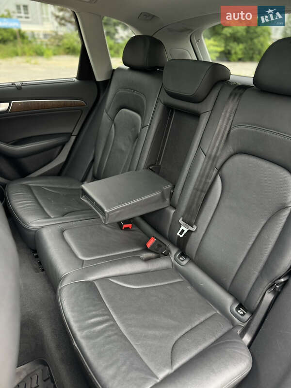 Внедорожник / Кроссовер Audi Q5 2012 в Ивано-Франковске