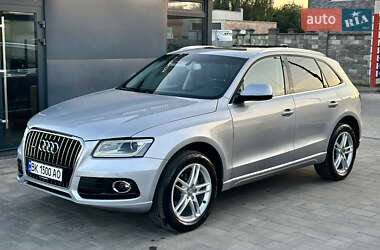 Внедорожник / Кроссовер Audi Q5 2015 в 