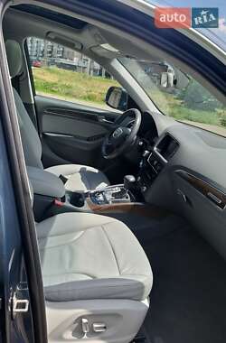 Внедорожник / Кроссовер Audi Q5 2015 в 