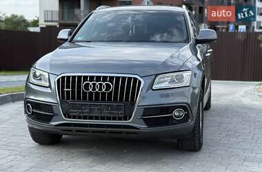 Внедорожник / Кроссовер Audi Q5 2015 в 