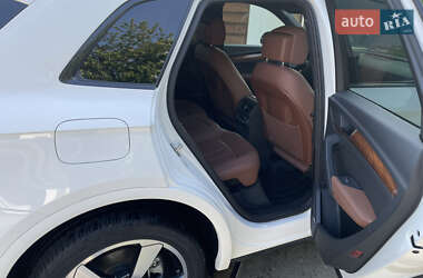 Внедорожник / Кроссовер Audi Q5 2023 в 