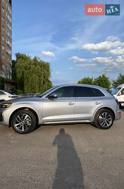 Внедорожник / Кроссовер Audi Q5 2022 в 