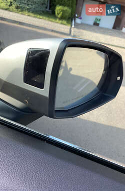 Внедорожник / Кроссовер Audi Q5 2022 в 