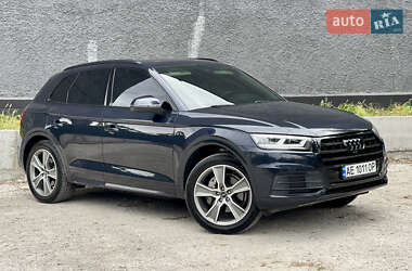 Внедорожник / Кроссовер Audi Q5 2019 в Каменском