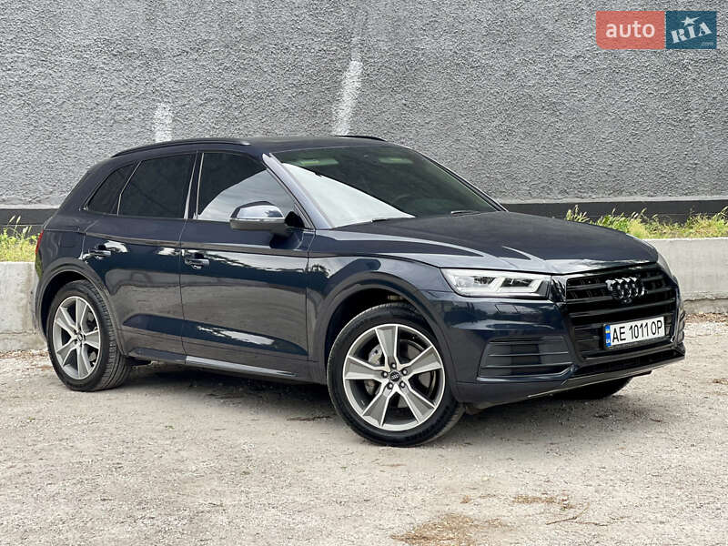 Внедорожник / Кроссовер Audi Q5 2019 в 