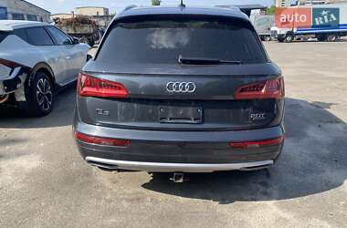 Внедорожник / Кроссовер Audi Q5 2018 в 