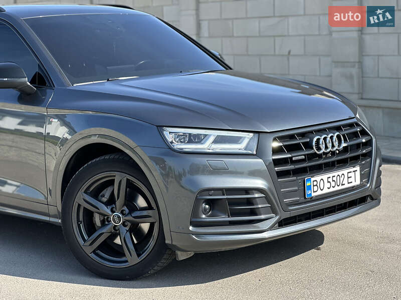 Внедорожник / Кроссовер Audi Q5 2018 в Тернополе