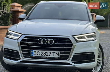 Внедорожник / Кроссовер Audi Q5 2017 в 
