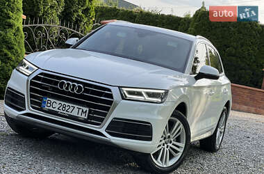 Внедорожник / Кроссовер Audi Q5 2017 в 