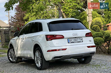 Внедорожник / Кроссовер Audi Q5 2017 в 