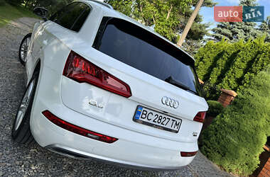 Внедорожник / Кроссовер Audi Q5 2017 в 