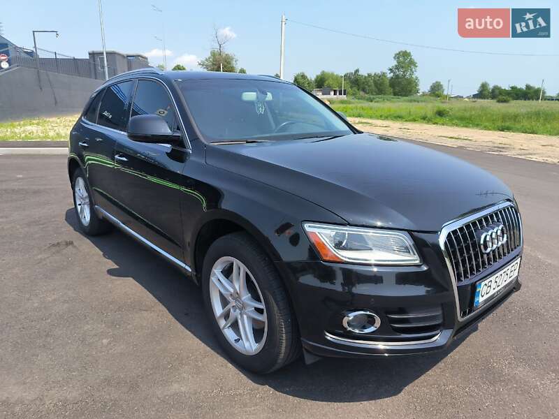 Позашляховик / Кросовер Audi Q5 2015 в Чернігові