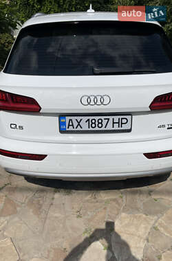 Внедорожник / Кроссовер Audi Q5 2019 в 