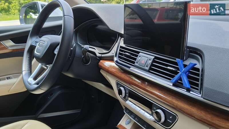 Позашляховик / Кросовер Audi Q5 2022 в Тернополі