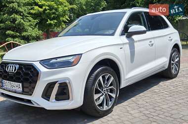 Внедорожник / Кроссовер Audi Q5 2022 в 